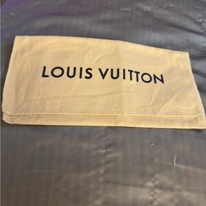 Louis Vuitton 💯% Authentic iconic luxury wallet Dust Bag/storage cloth- Like New